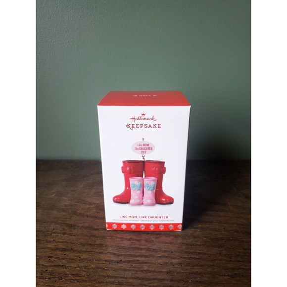 2017 Hallmark Keepsake Ornament 'Like Mom, Like Daughter' Holiday Boots - Picture 7 of 7